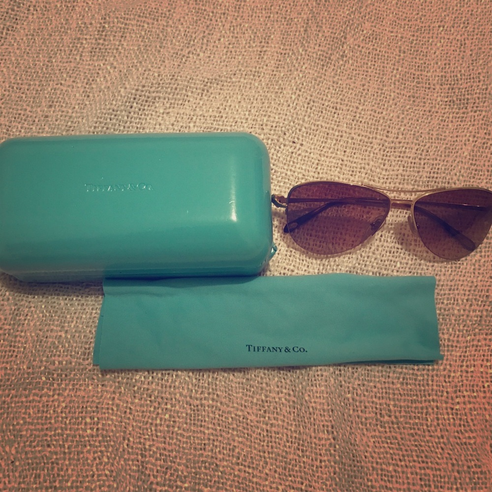 Tiffany’s Aviator Women’s Sunglasses